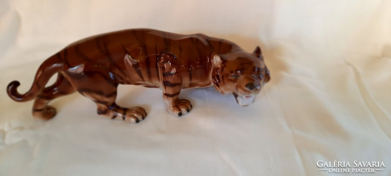Germany porcelán tigris figura