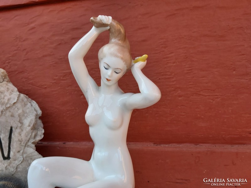 Beautiful aquincum combing nude female nipp figure nostalgia piece 38