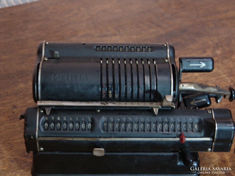 Antik százéves MELITTA tipusu  mechanikus  számolgép