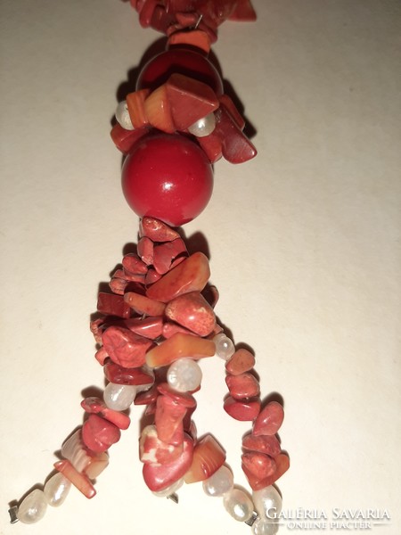 Korál és tenyésztett gyöngyből ,készült artdeco stílusú nyaklánc!