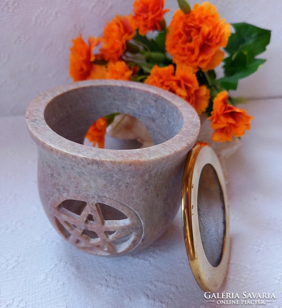 Pentagram resin and sage burning grease stone pot with a removable copper lid