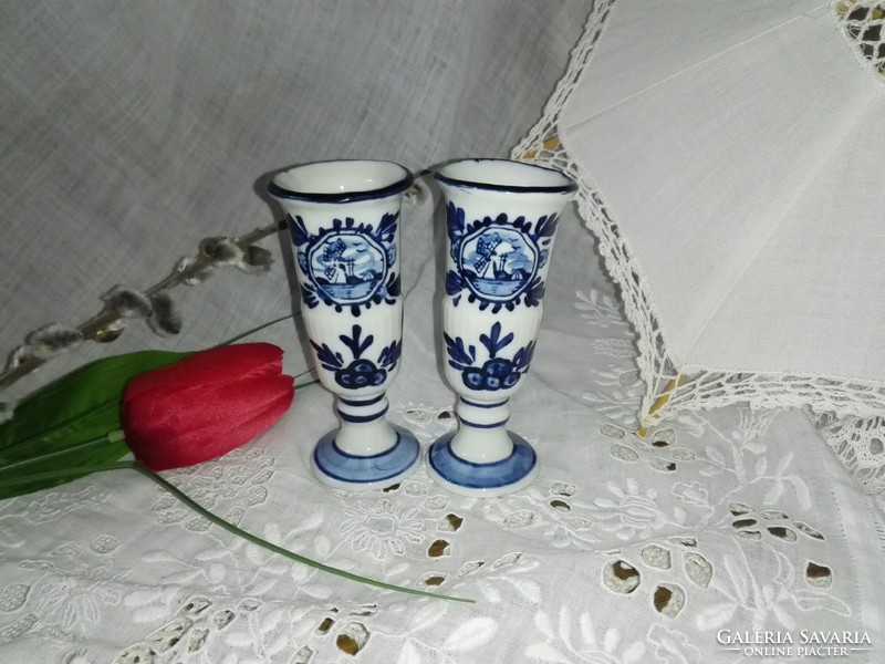 Kézzel festett dupla kis vázák.