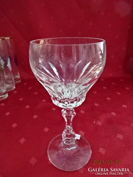 Crystal glass, stemmed wine glass, diameter 7 cm. 2 pcs for sale together. He has!