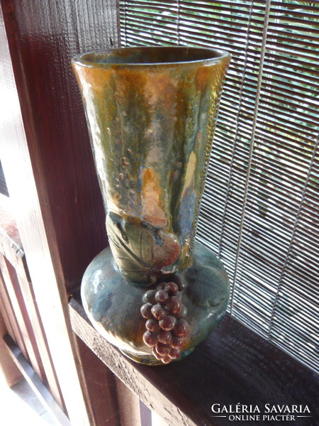 Szőlő mintás kerámia váza 23 cm