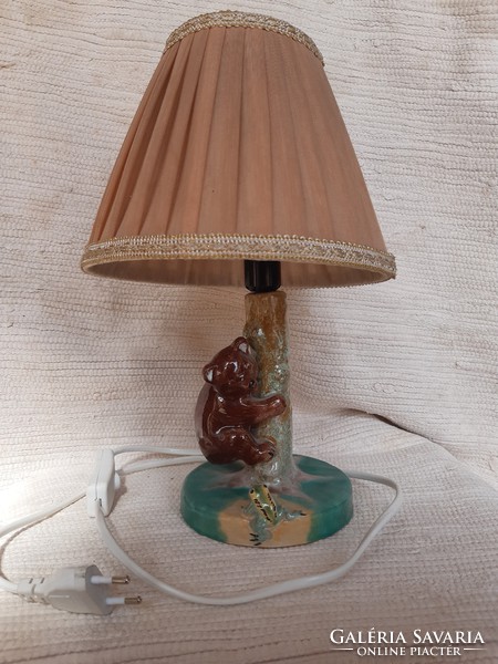 Figural ceramic lamp, works