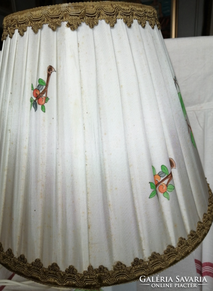 Rosehip pattern herend bedside lamp