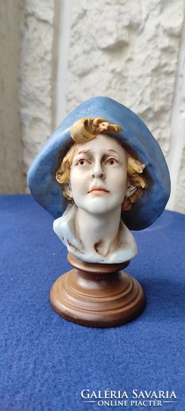 Rendkívül, különleges porcelán figura,jelzett,fatapon ! Olasz,Benacchio és horgony ⚓ jelzés