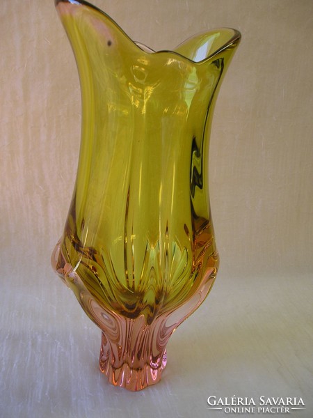 Bohémia nagy sárga/rózsaszín váza