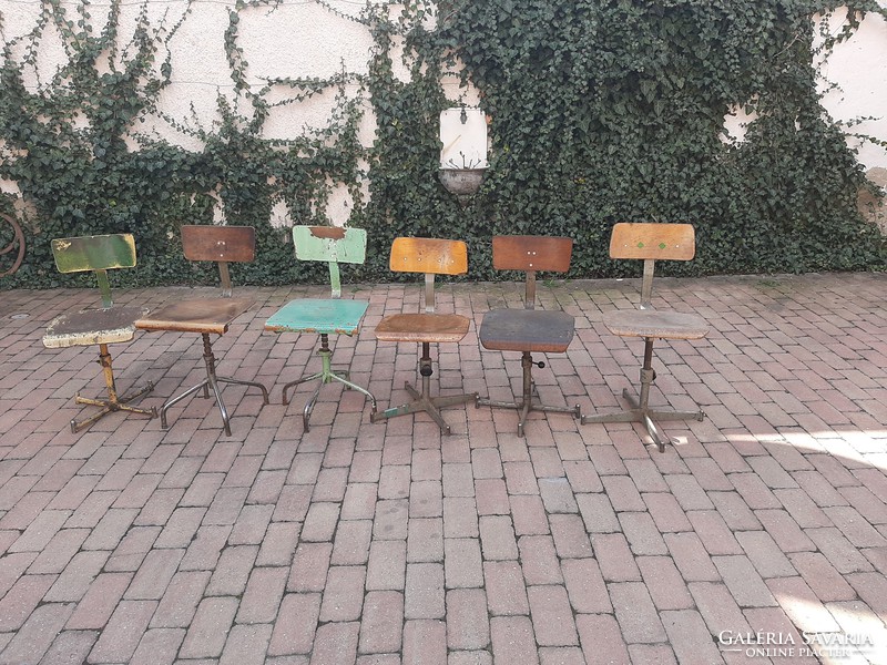 4 industrial loft chairs in mint condition