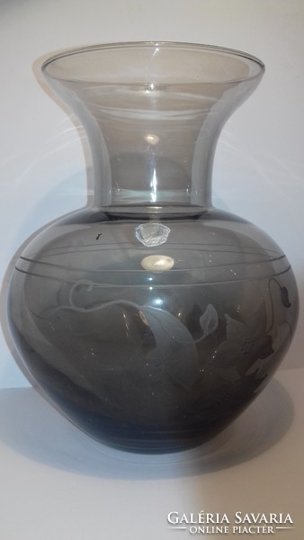 Excellent gift! An original goebel glass vase marked with an incised mark with a hand-polished floral pattern