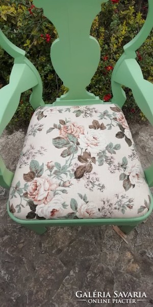 Paraszt barokk karfás tölgyfa szék, karosszék új ruhájában , provence