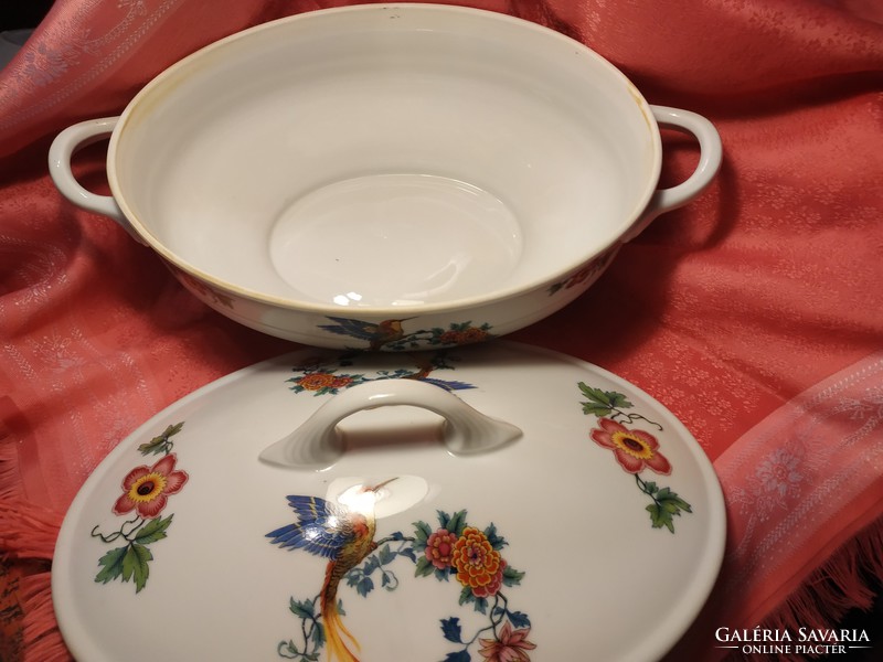 Beautiful antique porcelain centerpiece offering