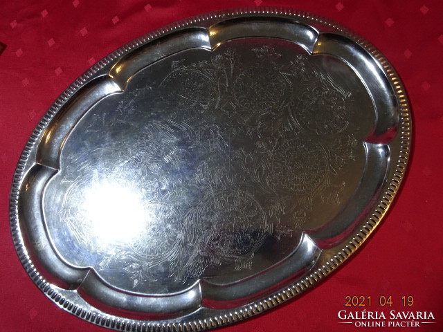 Metal tray - large: 45.5 x 34 cm. He has!