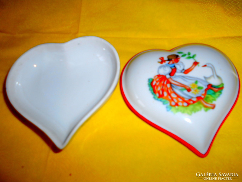Drasche kézzel festett , szív alakú porcelán ékszertartó, bonbonier