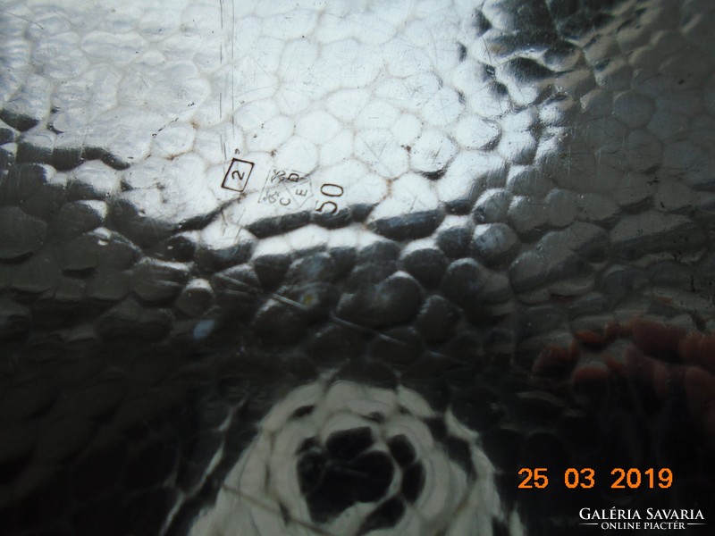 Ezüstözött ovális kalapált tálca 24x15,5 cm
