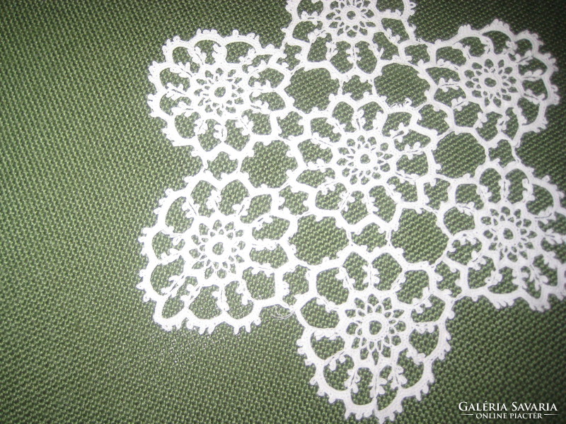 Crochet tablecloth, very fine work, 20 cm