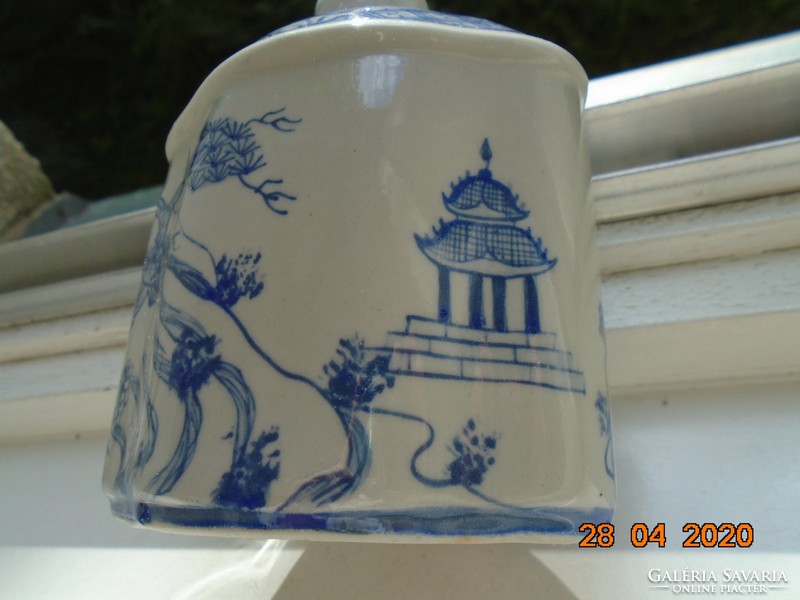 Kangxi, underglaze hand-painted porcelain lidded tea container with high mountain landscapes