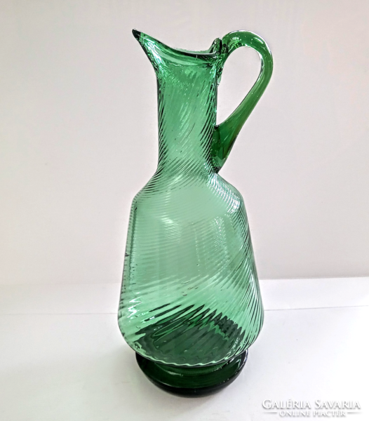 Smaragdzöld üveg kiöntő 27cm
