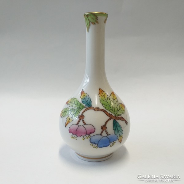 Mini porcelain vase by Victoria Herend. 8.5 cm