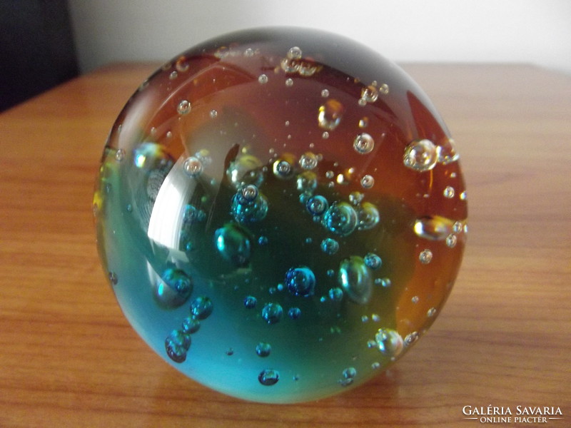 Gyönyörű színes buborékos üveg nehezék