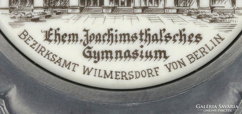 1E309 Porcelánbetétes jelzett óntányér Joachimsthalsches Gimnázium 10 cm