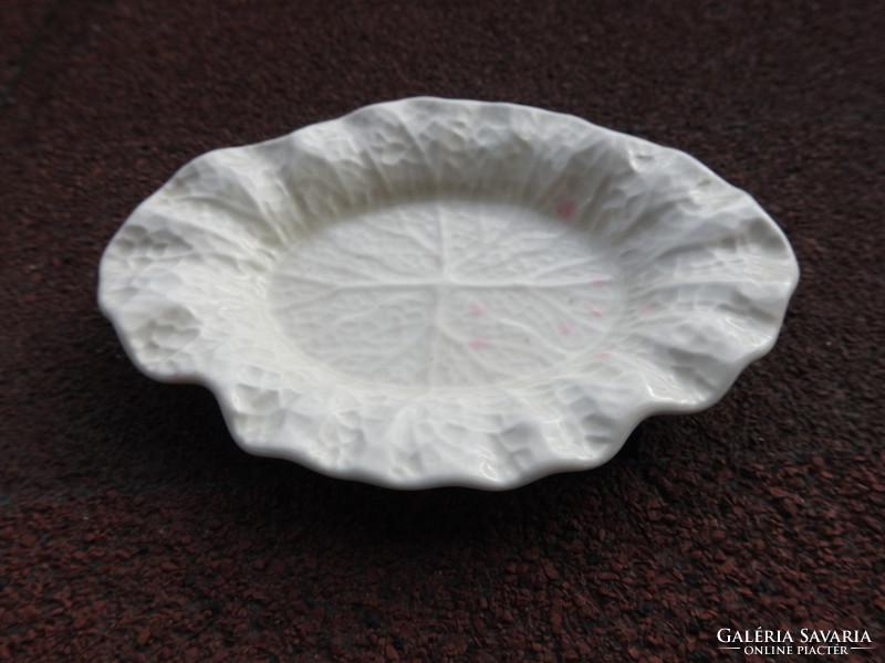 Shorter & Son England Pottery bowl with leaf pattern