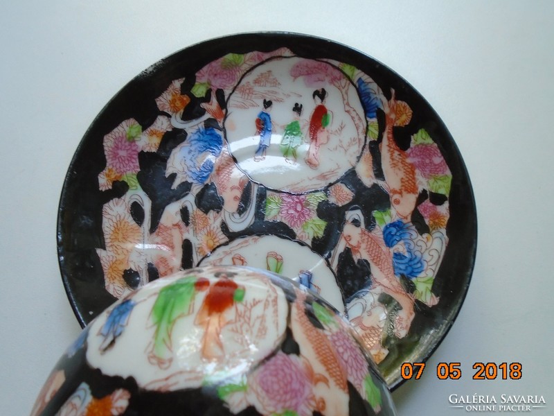 Kutani kézzel festett brokát ponty és gésa mintás japán tojáshéj teás csésze alátéttel