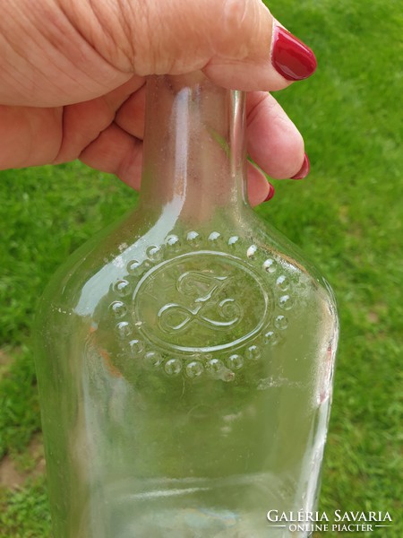 Nyomott mintás Z üveg palack eladó!