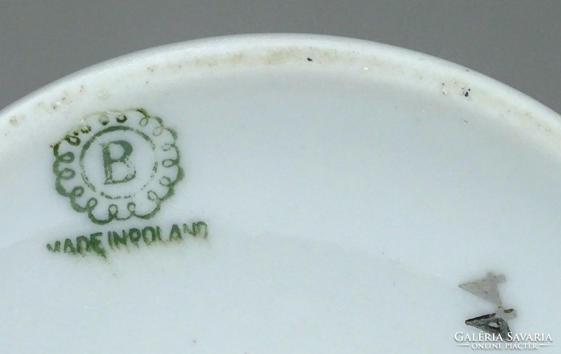 1E362 Régi hibátlan állapotú fehér virágdíszes porcelán gyertyatartó 14 cm