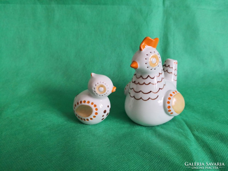 Hollóháza craftsman hen and chick, first-class porcelain