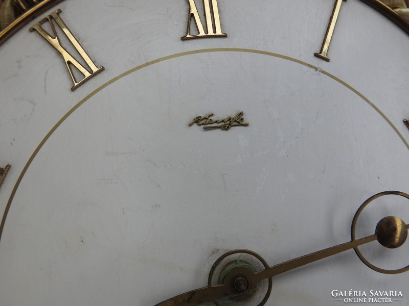 Kienzle wall clock - (no key)