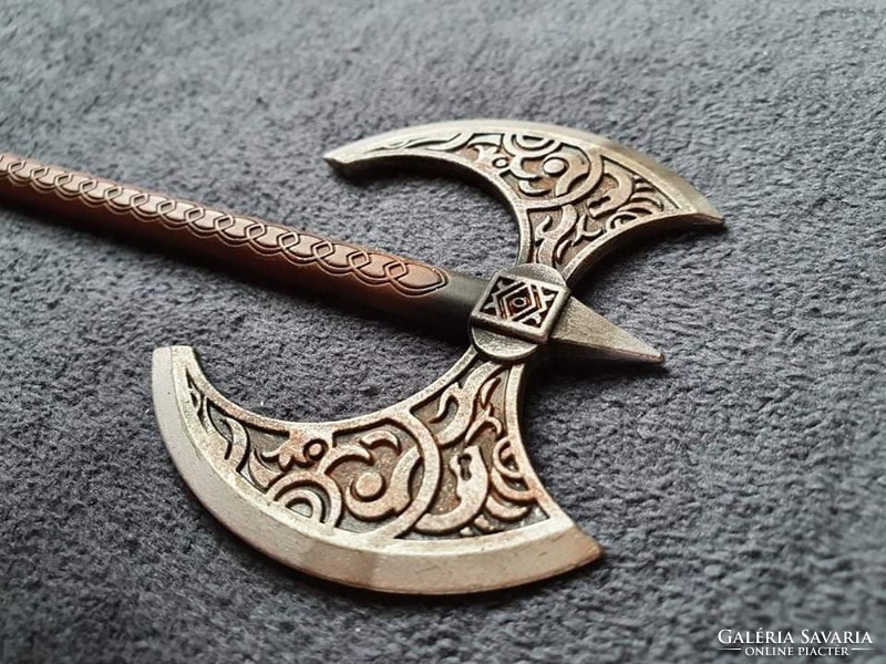 Viking rune one-handed hatchet sacral ornament tool 17cm