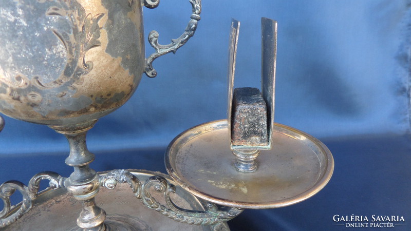 Antik, ezüstözött kehely, kupa, asztal dísz 1900-as évszámmal, sérült