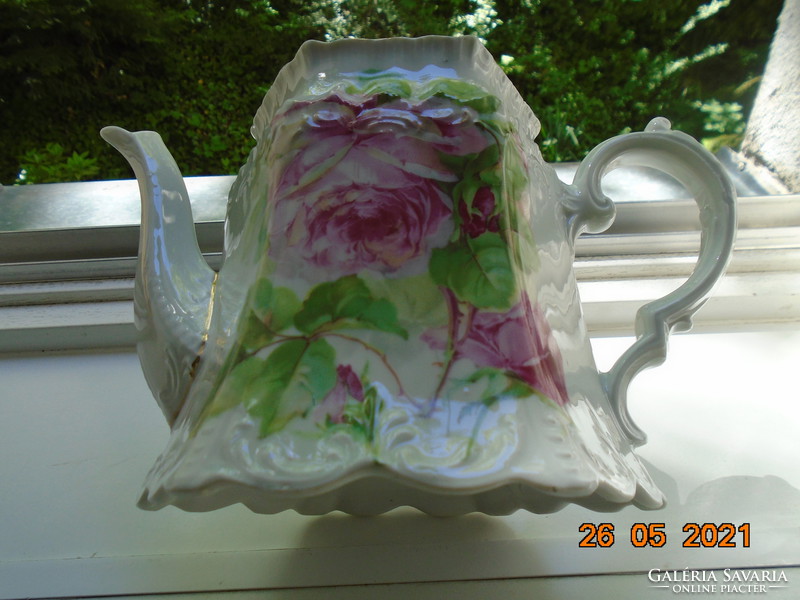 19. Sz art nouveau, relief pattern, rose tea spout