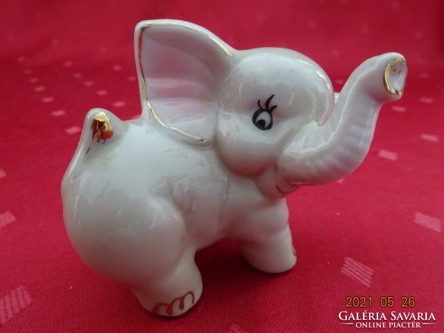 Német porcelán figura, rózsaszín fülű, kis elefánt, hossza 8,8 cm. Vanneki!