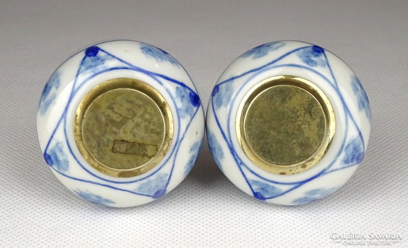 1E866 Holland stílusú fém betétes porcelán sószóró pár