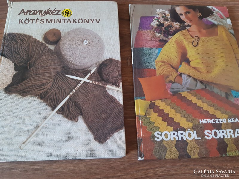 Knitting pattern book + row by row