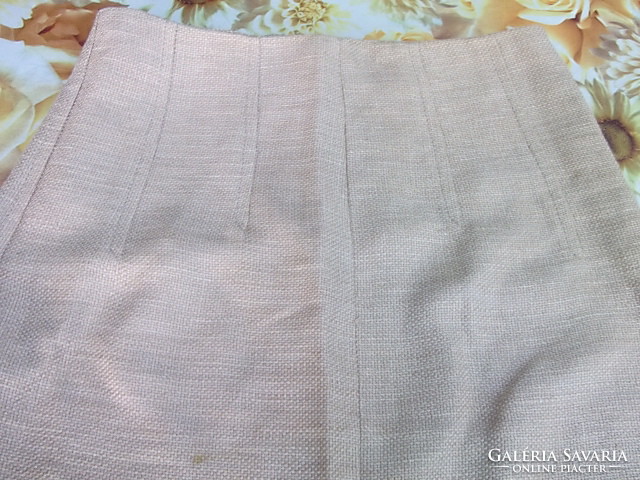 Zara brand. Quality beige skirt size 38