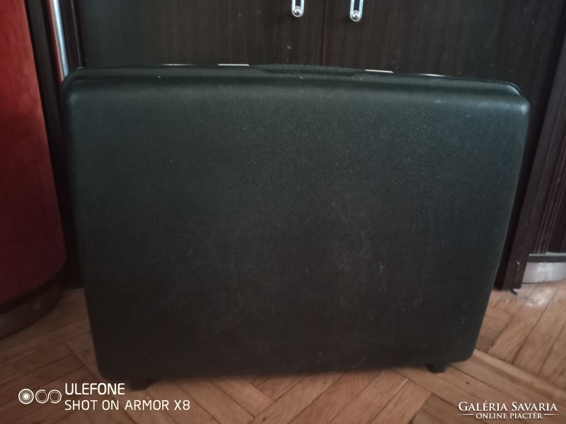 Jó állapotú vintage fekete Samsonite bőrönd az 1960-as évekből