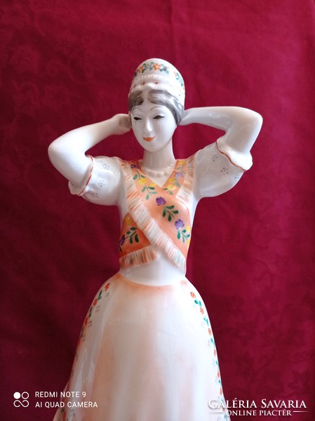 Hollóháza hand-painted girl in Khazar folk costume, 30 cm tall