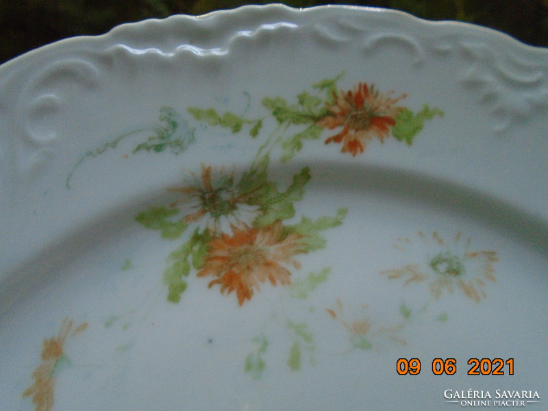 Antique art nouveau laced, rich relief pattern, flower pattern curved flat plate 24 cm