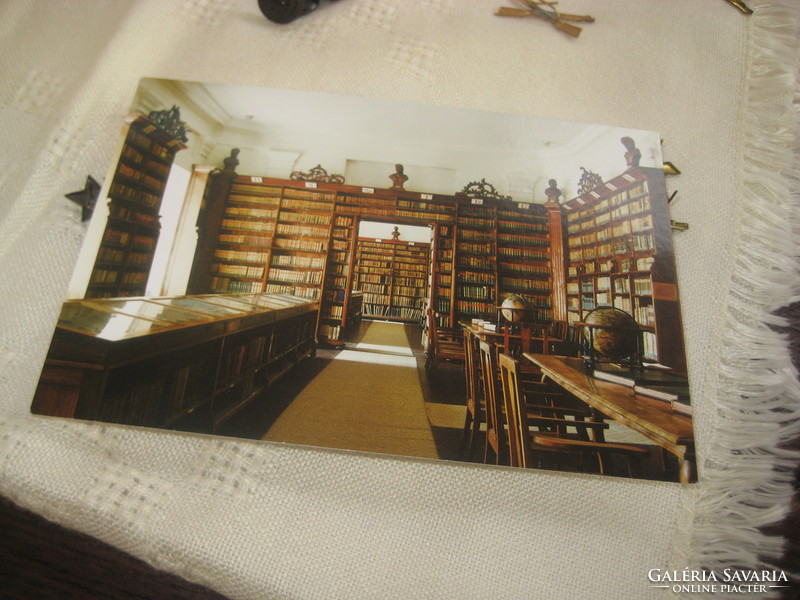 Pécsi Egyházi  Klímó könyvtár