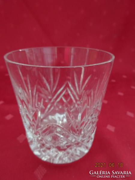 Kristályüveg whiskys pohár, magassága 8,5 cm, átmérője 8 cm. 4 db egyben eladó.  Vanneki!