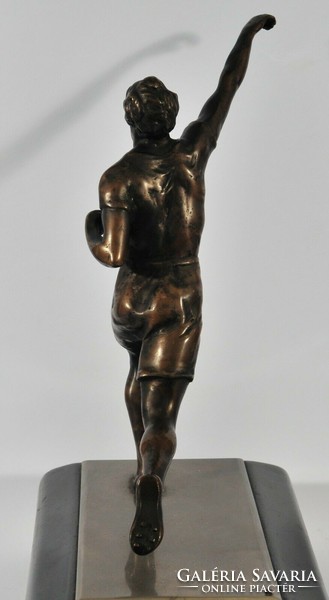 Futó, futballista bronzfigura, 1940-es évekből