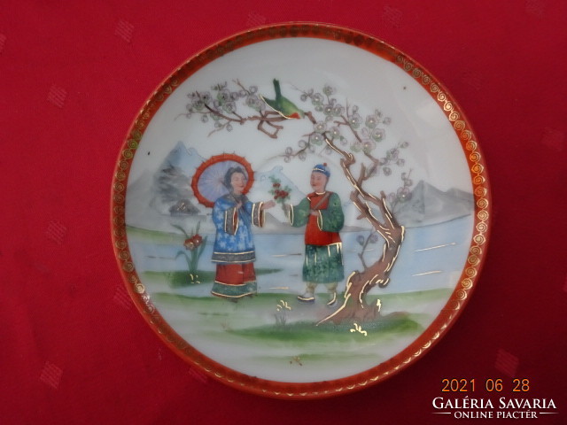 Japán porcelán teáscsésze alátét, jelenetet ábrázoló képpel, átmérője 14,5 cm. Vanneki!