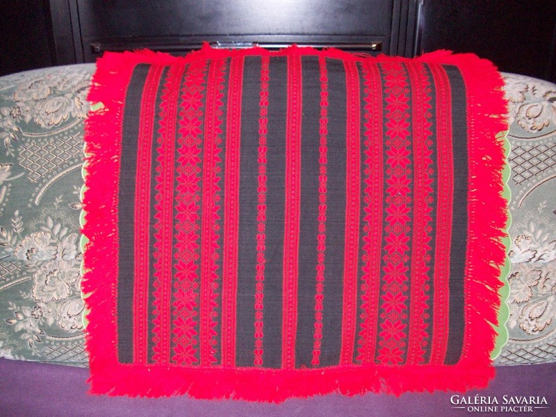 Homemade knitted tablecloth 66 x 66 + 7 cm.