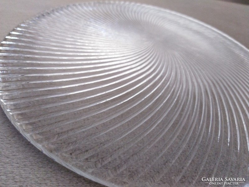 Kézműves üveg kínáló, kagyló formában
