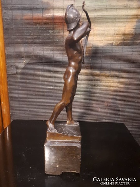 Victor bugler bronze statue