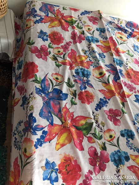 Watercolor effect, floral double duvet cover, in very nice condition