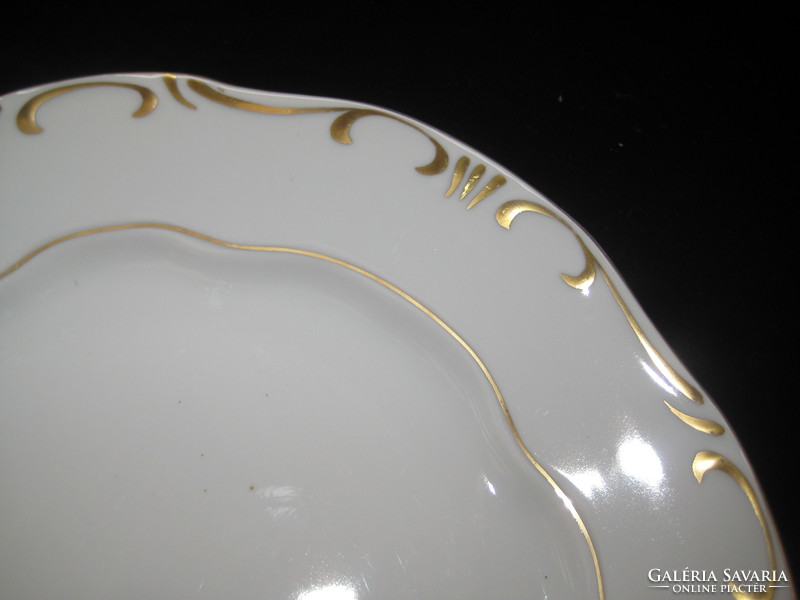Zsolnay flat plate, Gundel restaurant with inscription, gold feathered 25.7 cm, marked